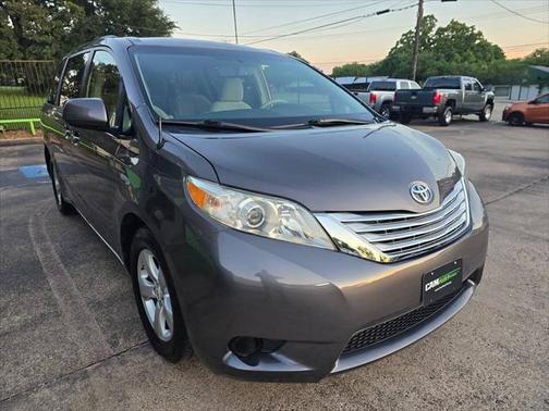 2012 Toyota Sienna LE