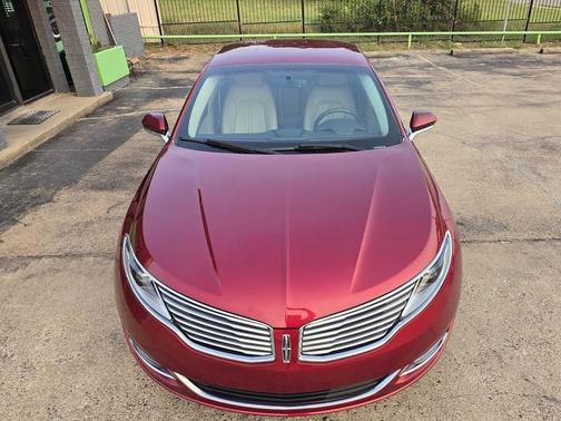 2016 Lincoln MKZ Base
