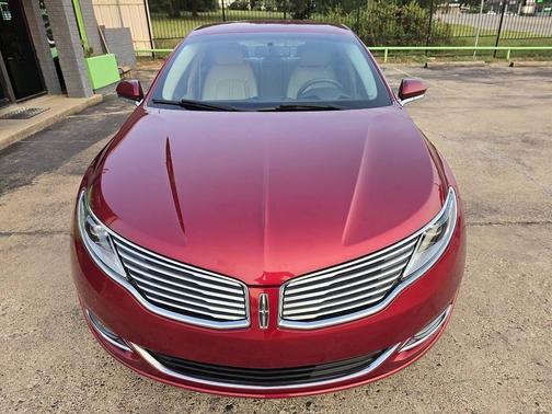 2016 Lincoln MKZ Base