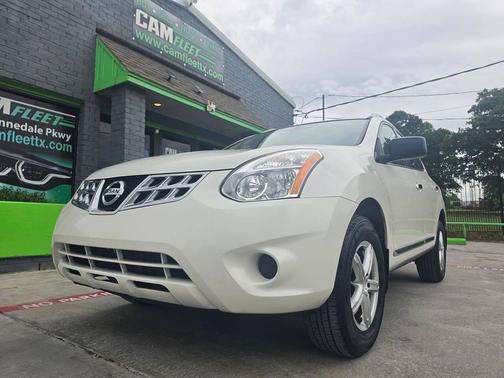 Pearl White 2015 Nissan Rogue Select S