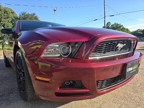 2014 Ford Mustang V6