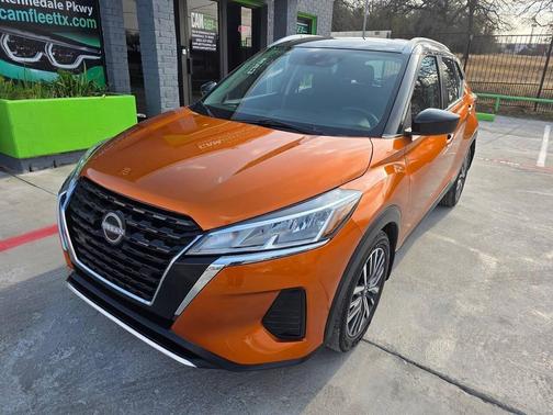 2022 Nissan Kicks SV