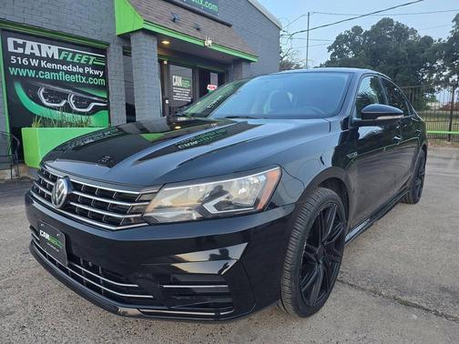 2018 Volkswagen Passat 2.0T R-Line