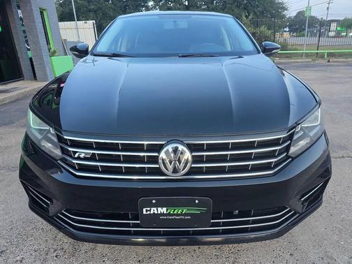 2018 Volkswagen Passat 2.0T R-Line