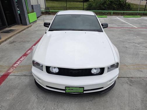 Performance White Clearcoat 2007 Ford Mustang GT