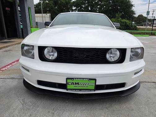 Performance White Clearcoat 2007 Ford Mustang GT