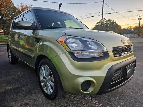 2013 Kia Soul +