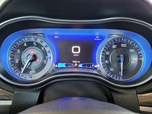 2022 Chrysler 300 Touring