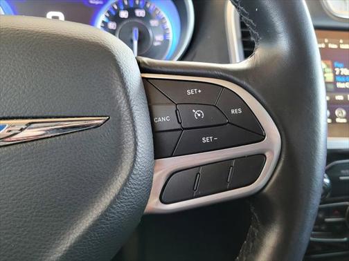2022 Chrysler 300 Touring