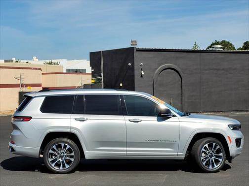 2023 Jeep Grand Cherokee L Overland 4x4