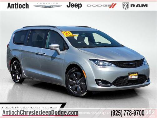 2020 Chrysler Pacifica Hybrid Touring L
