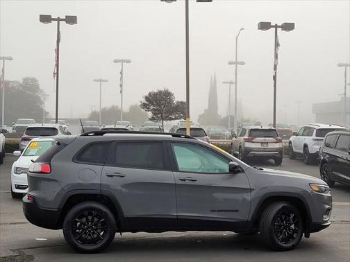 2023 Jeep Cherokee Altitude Lux 4x4