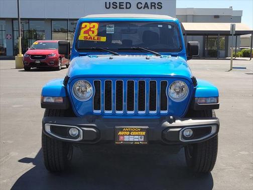 2023 Jeep Gladiator Overland 4x4