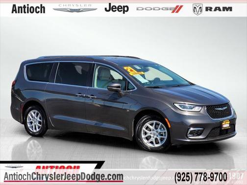 2021 Chrysler Pacifica Touring L