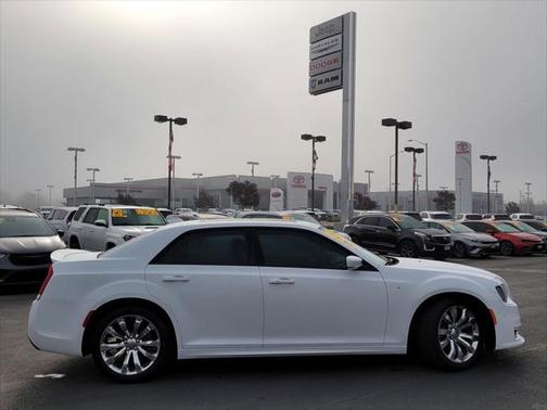 2019 Chrysler 300 300S