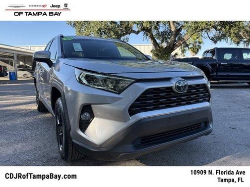 2020 Toyota RAV4 XLE