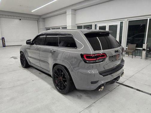 2020 Jeep Grand Cherokee SRT