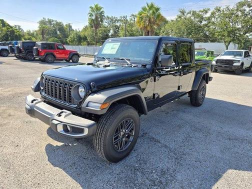 2025 Jeep Gladiator Sport