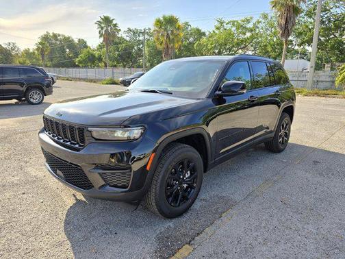 2025 Jeep Grand Cherokee Altitude