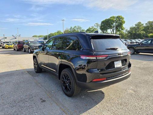 2025 Jeep Grand Cherokee Altitude
