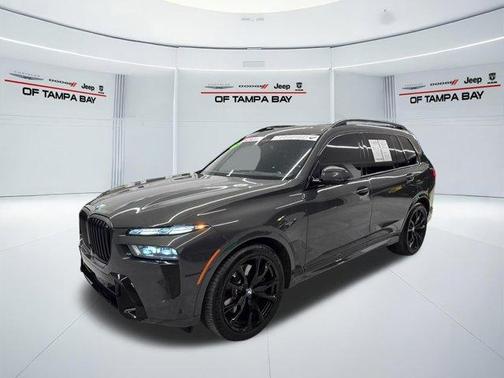 Gray Metallic 2025 BMW X7 xDrive40i