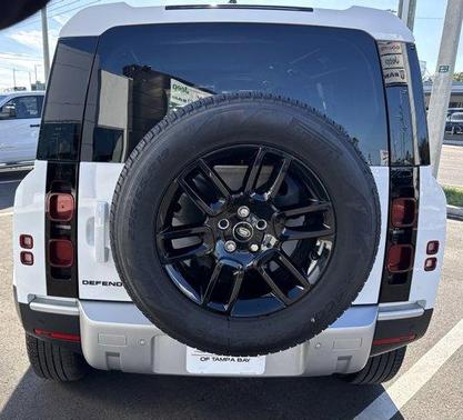 2025 Land Rover Defender P300