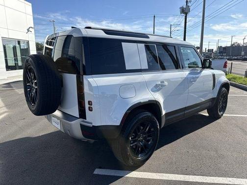2025 Land Rover Defender P300
