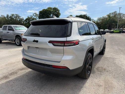 Silver Zynith 2021 Jeep Grand Cherokee L Laredo