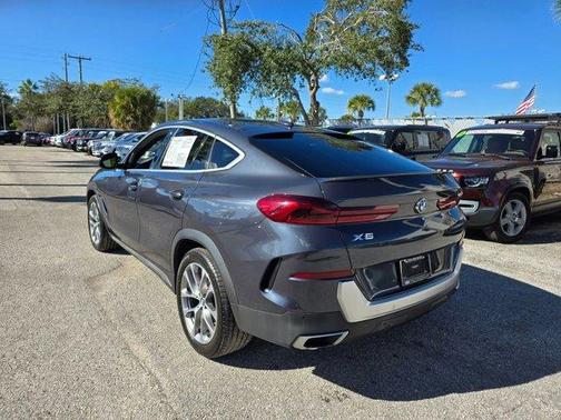 2021 BMW X6 sDrive40i