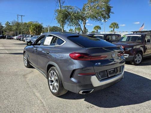 2021 BMW X6 sDrive40i