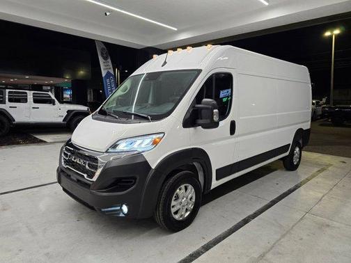 Bright White Clearcoat 2026 RAM ProMaster 2500 High Roof