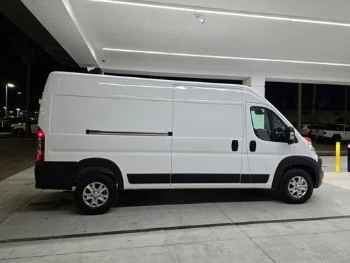 Bright White Clearcoat 2026 RAM ProMaster 2500 High Roof