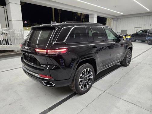 2025 Jeep Grand Cherokee Overland