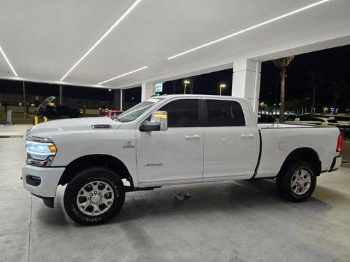 Bright White Clearcoat 2024 RAM 2500 Laramie