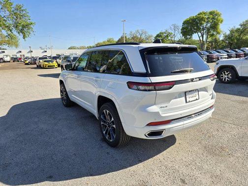 2025 Jeep Grand Cherokee Overland