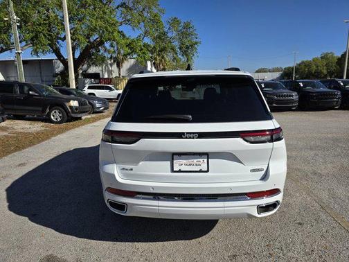 2025 Jeep Grand Cherokee Overland