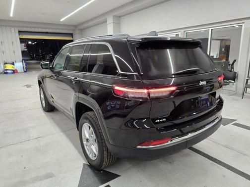 2025 Jeep Grand Cherokee Laredo X