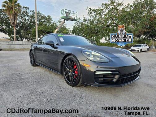 2020 Porsche Panamera GTS