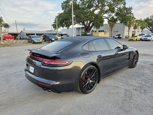 2020 Porsche Panamera GTS