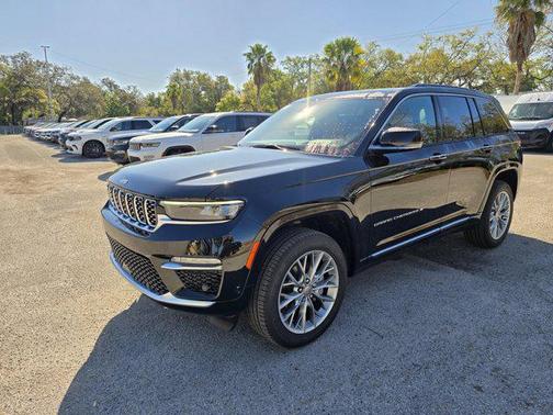 2025 Jeep Grand Cherokee Summit