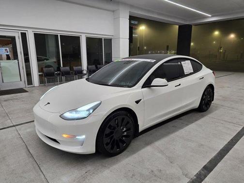 2023 Tesla Model 3 Performance