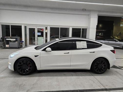 2023 Tesla Model 3 Performance