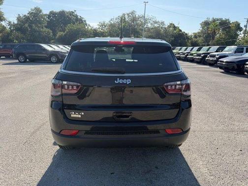 Diamond Black 2023 Jeep Compass Sport