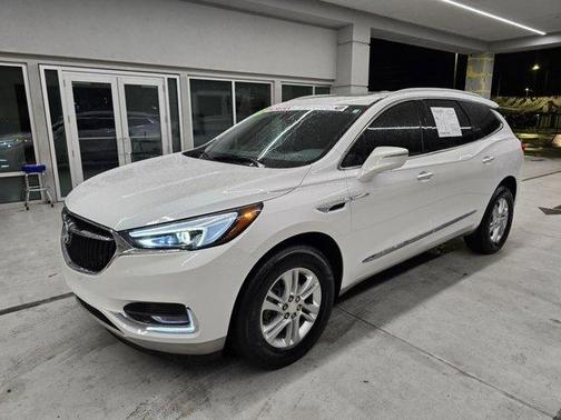 2021 Buick Enclave Essence