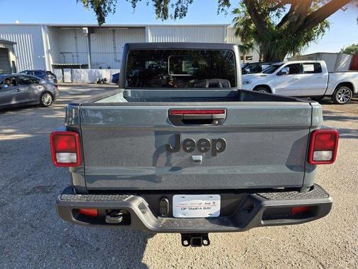 2025 Jeep Gladiator Sport