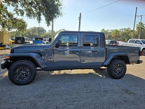 2025 Jeep Gladiator Sport