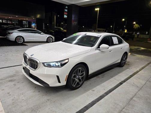 2026 BMW 530 i xDrive