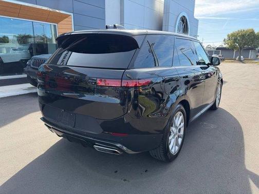2025 Land Rover Range Rover Sport P360 SE