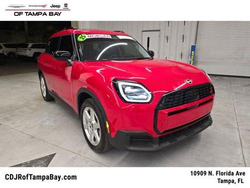 Chili Pepper Red 2025 MINI Countryman S