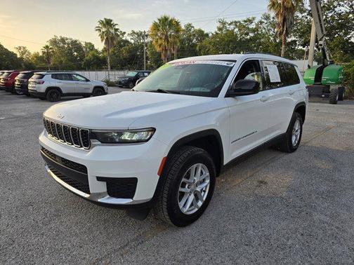 2023 Jeep Grand Cherokee L Laredo